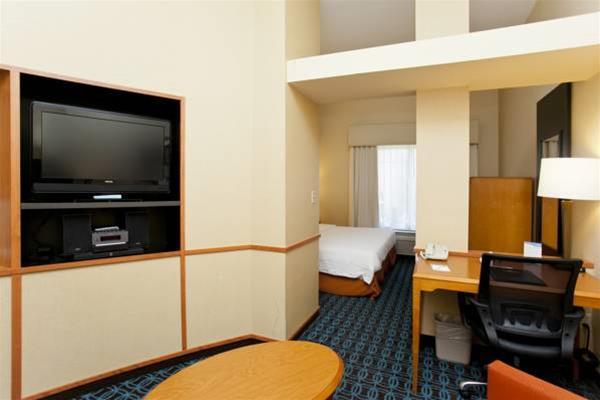 Fairfield Inn And Suites By Marriott Winchester Buitenkant foto